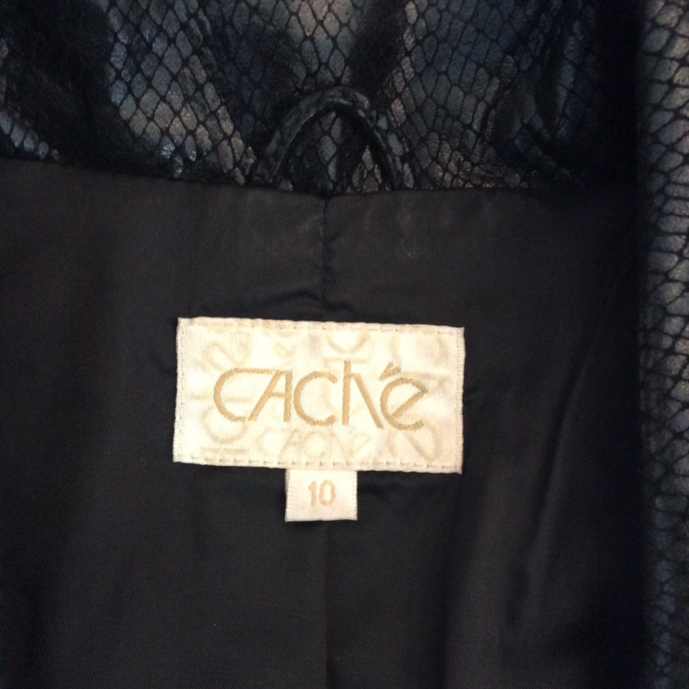 Cache Black Textured Button-Front Blazer - Picture 5 of 8